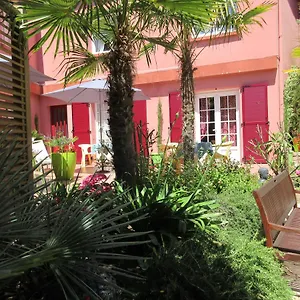 Le Trianon 2*, Étel Frankreich